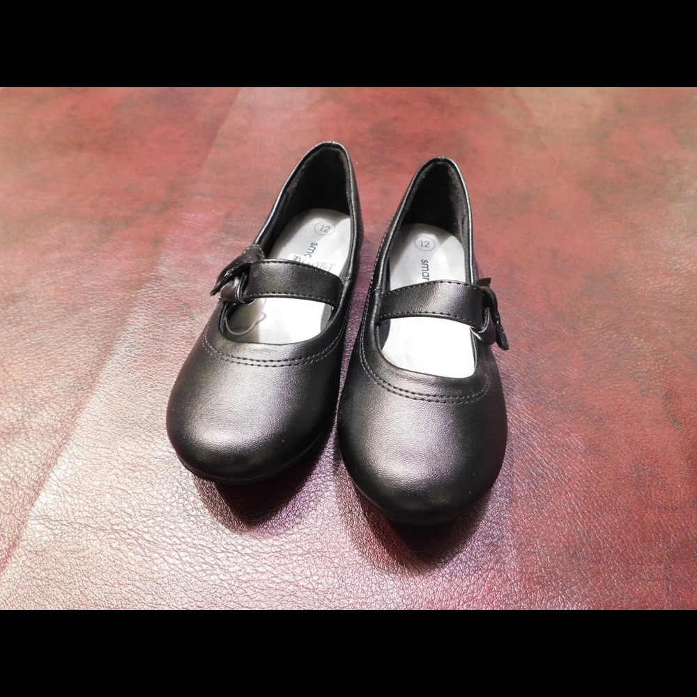 Dress shoes “smart fit”